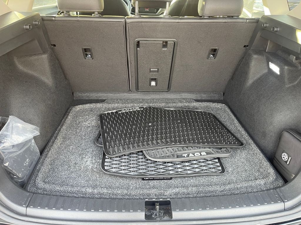 2024 Volkswagen Taos SEL