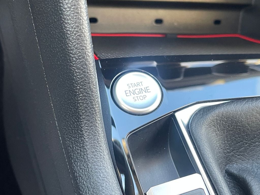 2024 Volkswagen Taos SEL