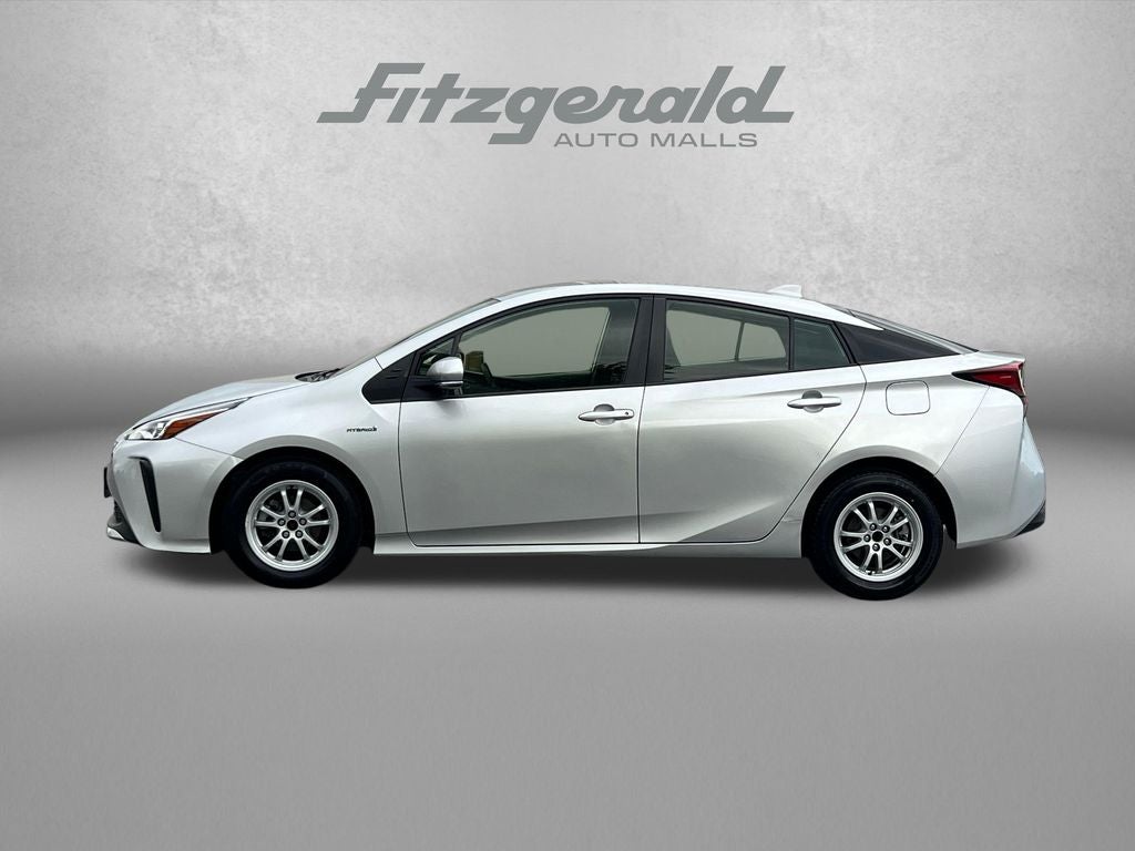 2022 Toyota Prius L Eco