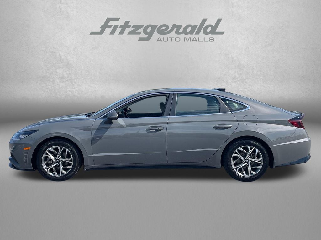 2022 Hyundai SONATA SEL
