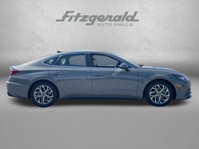 2022 Hyundai SONATA SEL