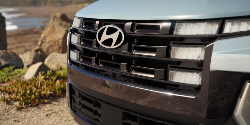 Close-up front grille of Hyundai Santa Cruz